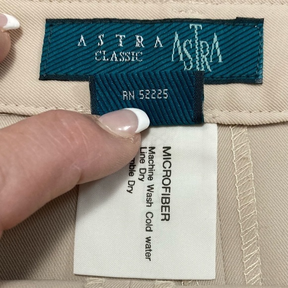 High Waisted Microfiber golf/tennis skirt, size 8/10 Vintage By Astra Classic - Picture 5 of 7